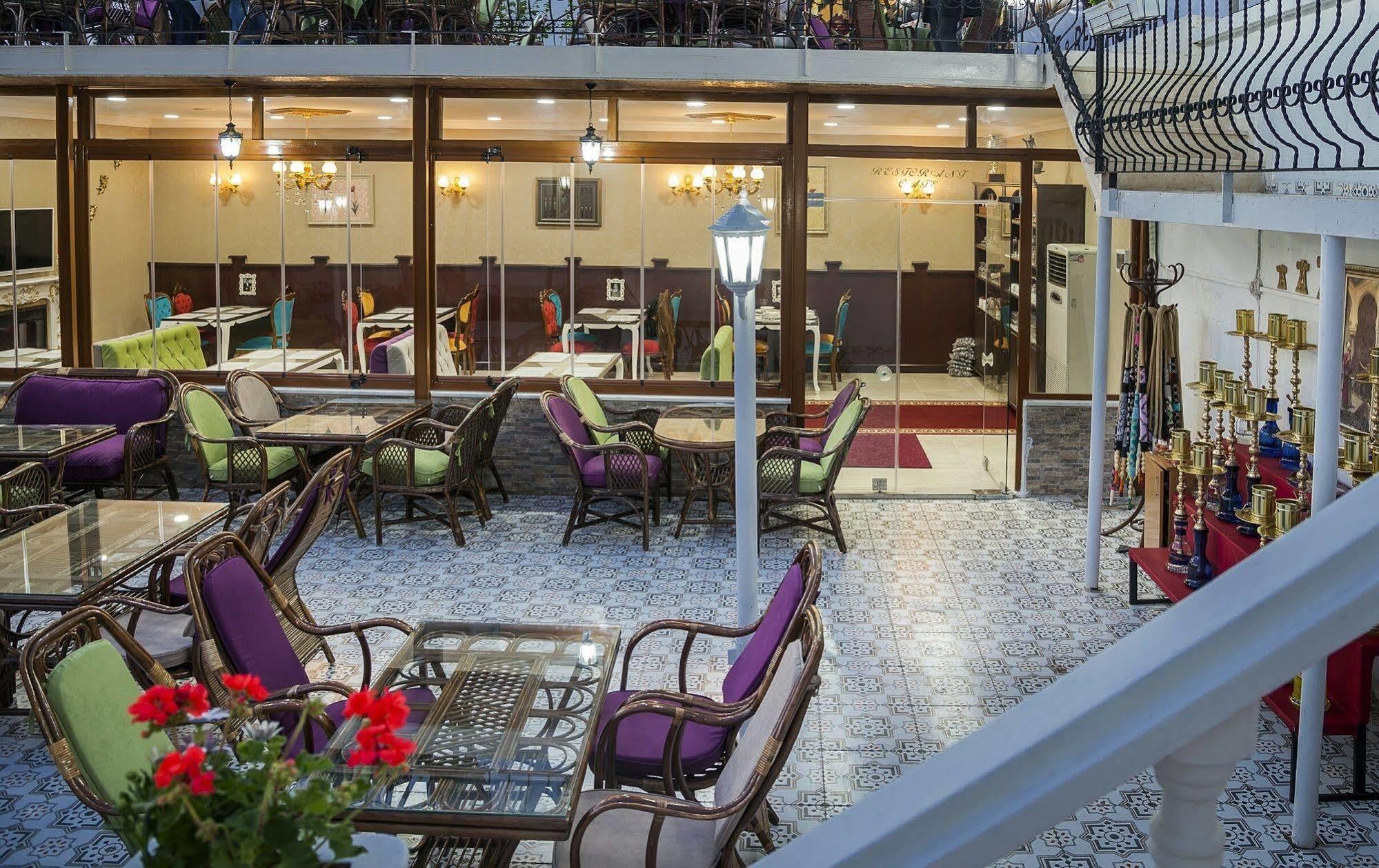 Beyaz Kosk Hotel Istanbul Exterior photo